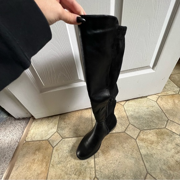 Le Chateau Faux Suede Leather Knee High Boots - Picture 6 of 7